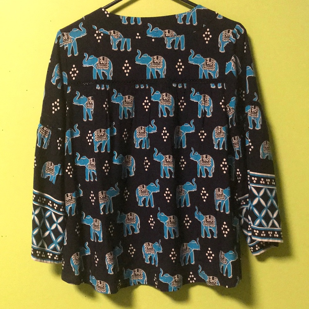 Blouse - Picture 2 of 3